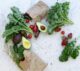 Légumes et fruits frais photographiés d'en haut