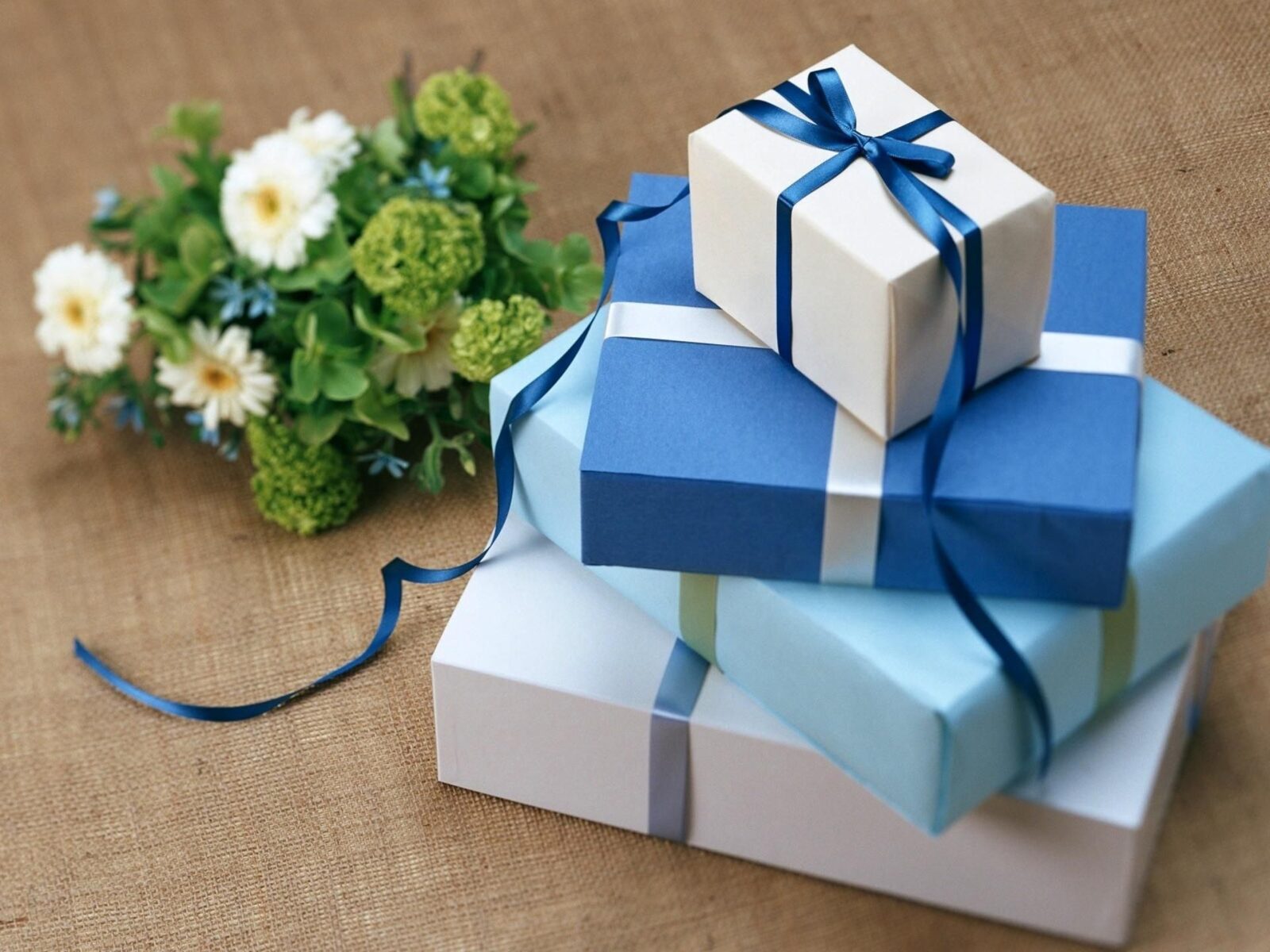 Cadeaubon met strik als cadeau